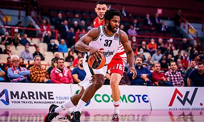 Νοκ άουτ για έναν μήνα ο Οτζελέγε!