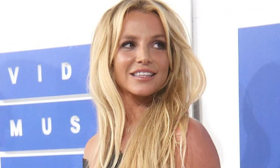 Η Britney Spears χορεύει ξανά γυμνή στο ντους – Εκφράζω την ελευθερία μου