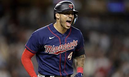 Συμβόλαιο 13 ετών υπέγραψε σούπερσταρ του μπέιζμπολ