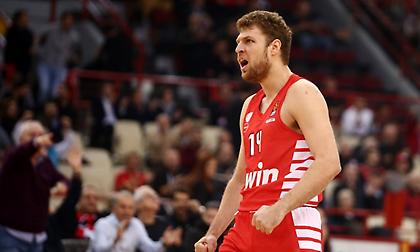 Η νέα μαγική MVP εμφάνιση του Βεζένκοφ κόντρα στη Φενέρ