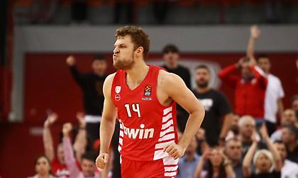 Ζέρβας: «Πρώτο ημίχρονο σκέτη απόλαυση - Φορτσάρει ξανά ο Ολυμπιακός»