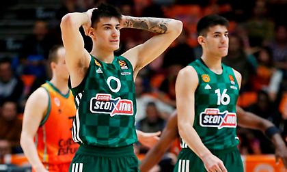 Οι διαιτητές του Μπαρτσελόνα - Παναθηναϊκός