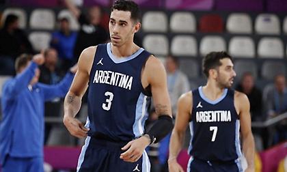 Ο Βιλντόσα… καλωσόρισε τον Καμπάτσο στον Ερυθρό Αστέρα!