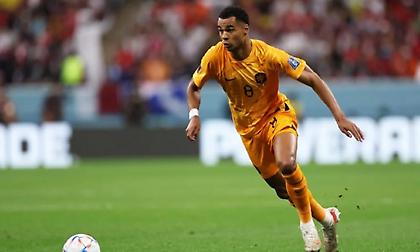 Έτοιμη να προσφέρει 50 εκατ. ευρώ για τον Χάκπο η Μάντσεστερ Γιουνάιτεντ