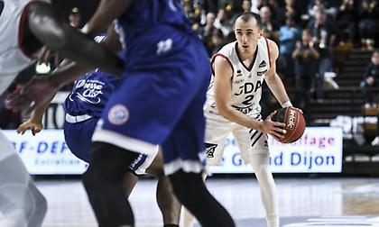 Διασύρθηκε από τη Σολέ η Ντιζόν, πριν υποδεχθεί τον ΠΑΟΚ