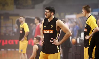 Τέλος από την ΑΕΚ ο Φιλιππάκος