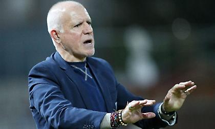 Αναστόπουλος: «Τρώνε ξύλο από τις γυναίκες τους και έρχονται εδώ να κάνουν τους νταήδες οι οπαδοί»