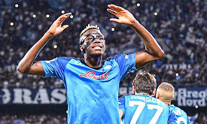 Οσιμέν: «Δύσκολο να βρω κάτι καλύτερο από τη Νάπολι»