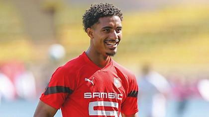 Κλείνει Μπαντέ η Σεβίλλη