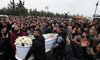 Η πρώτη δήλωση του αστυνομικού που πυροβόλησε στο κεφάλι και σκότωσε τον 16χρονο Ρομά