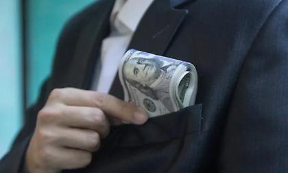 Forbes: Λιγότεροι και φτωχότεροι φέτος οι δισεκατομμυριούχοι του πλανήτη!