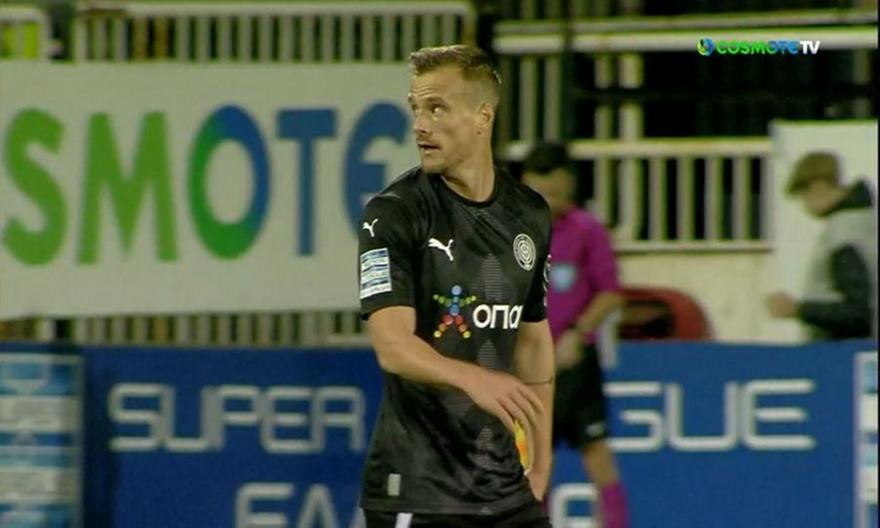 Όμορφη ενέργεια του Λάρσον, έκοψε με προβολή ο Κεσχρίντα