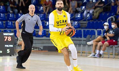 Μιλάει με ομάδα της Α2 Ισπανίας ο Κώστας Βασιλειάδης!