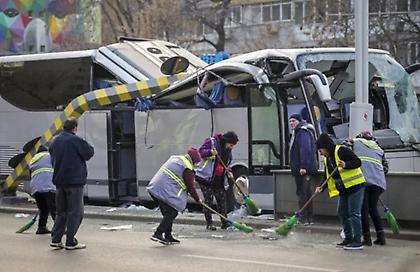 Δυστύχημα στο Βουκουρέστι: Επιστρέφουν στην Αθήνα οι πρώτοι επιβάτες του πούλμαν