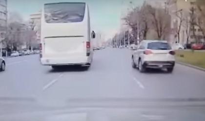 Νέο ντοκουμέντο από το δυστύχημα στο Βουκουρέστι: Το λεωφορείο άλλαξε λωρίδα λίγο πριν συγκρουστεί!