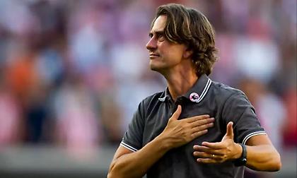 Ανανέωσε το συμβόλαιο του προπονητή της έως το 2027 η Μπρέντφορντ