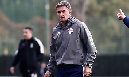 Ο Μίτσελ πρέπει να βρει πάλι μία ενδεκάδα για τον Ολυμπιακό…