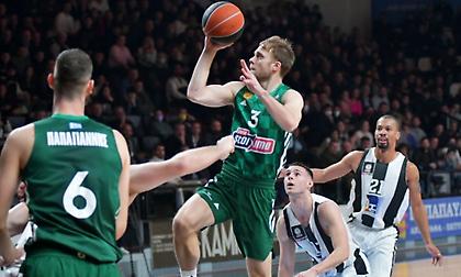 Ανησυχία με Γουόλτερς στον Παναθηναϊκό, γύρισε το πόδι του στο ματς με τον Απόλλωνα!