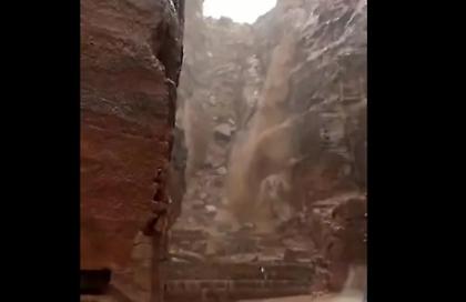 Πλημμύρισε η Πέτρα στην Ιορδανία- Πρωτόγνωρες εικόνες