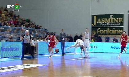 Μαγικός Παπανικολάου, έκλεψε, έκανε... «ποδιά» και τέλειωσε τη φάση!