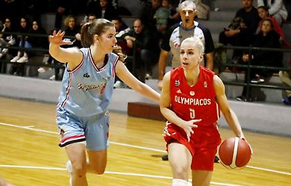 Α1 Γυναικών: Διέλυσε τον Παναθλητικό κι έκλεισε το 2022 στην κορυφή ο Ολυμπιακός