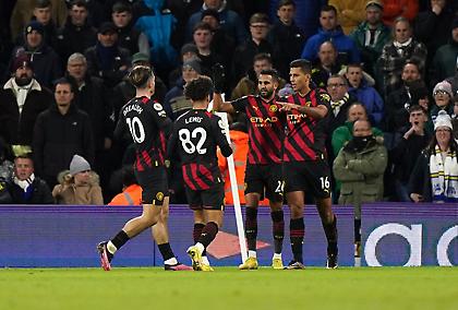 Πέρασε εύκολα από την έδρα της Λιντς και ανασαίνει στην πλάτη της Άρσεναλ η Σίτι