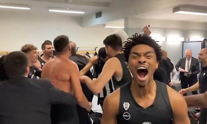 Το πάρτι στα αποδυτήρια του ΠΑΟΚ μετά τη νίκη επί της ΑΕΚ στα Λιόσια