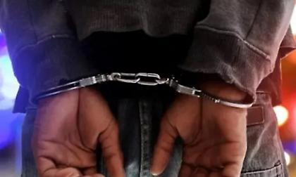 Πάτρα: 9 συλλήψεις για ζάρια–Καφενείο είχε μετατραπεί σε λέσχη!