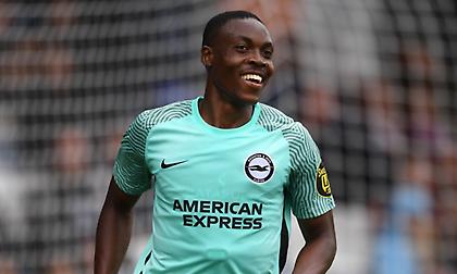 Προπονητής ακαδημιών της Μπράιτον ο Μουέπου που αποσύρθηκε στα 24 του λόγω καρδιακού προβλήματος