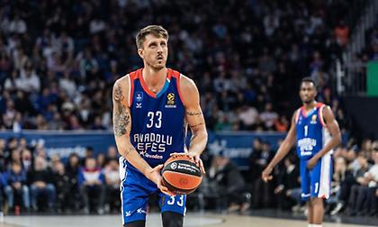 «Μπαμ» με Πολονάρα από τον Ερυθρό Αστέρα!