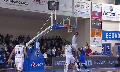 Εντυπωσιακά καρφώματα από Όσμπορν και Μορέιρα!