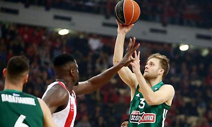 Παίζει ο Γουόλτερς στο ντέρμπι με Ολυμπιακό