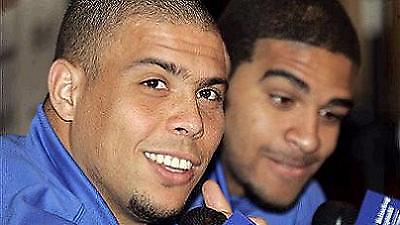 «Χαλάει» η «τράμπα» Ρονάλντο-Αντριάνο