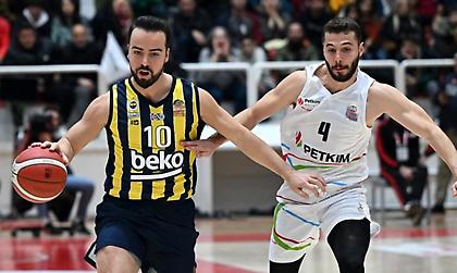 Ζορίστηκε κόντρα στη Σόκαρ Σπορ, αλλά έπιασε κορυφή η Φενέρ!