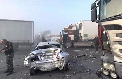 Χάος στην Εθνική: Μποτιλιάρισμα λόγω καραμπόλας στην ΕΟ Αθηνών - Λαμίας