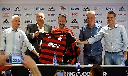 Ανακοινώθηκε από τη Φλαμένγκο ο Βίτορ Περέιρα!