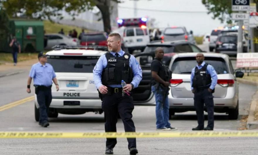 ΗΠΑ: Διώκεται 19χρονος που επιτέθηκε σε αστυνομικούς