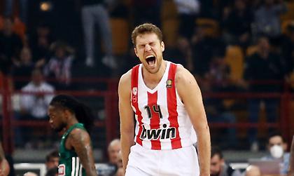 Βεζένκοφ: «Συνεχίζουμε μαζί και διψασμένοι για νέες επιτυχίες»!