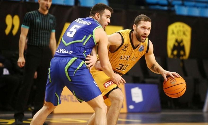 Ψυχωμένη ΑΕΚ, λύγισε την Τόφας και πήρε αβαντάζ πρόκρισης!