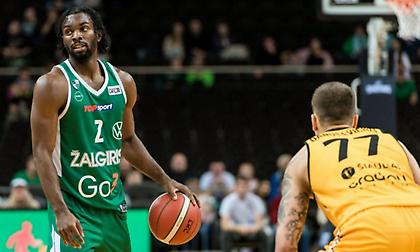 Χτύπησε άσχημα ο Κίναν Έβανς, φόβοι για σοβαρό τραυματισμό