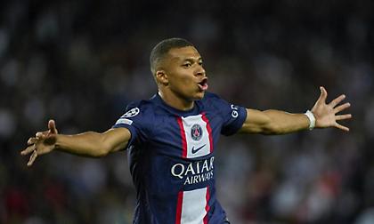 Μεγαλείο ψυχής από τον Εμπαπέ, επισκέφτηκε 11χρονο θαυμαστή με σπάνια ασθένεια!