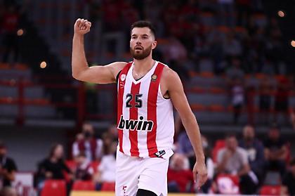 Πίτερς: «Έχει περηφάνια αυτή η ομάδα, προσπαθώ για το καλύτερο»