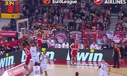 Το απίθανο κάρφωμα του Μπολομπόι