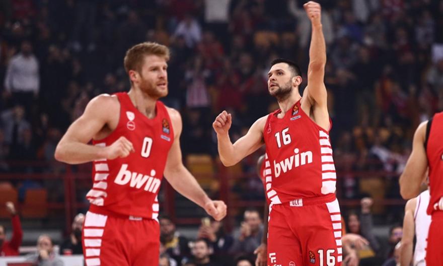 Olympiacos: in alto, con… zampe alte – Articoli – Nikos Zervas – Articoli – Olympiacos Basket