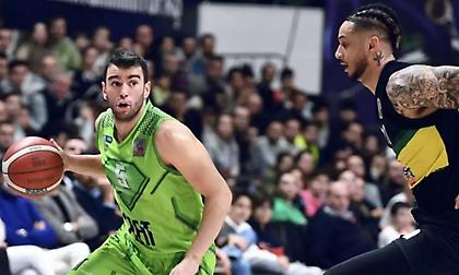 Νέα ήττα για την Τόφας πριν τη ρεβάνς με ΑΕΚ