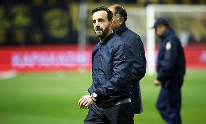 Μάντζιος: «Τιμητική η υποδοχή του κόσμου - Δεν μπορούσαμε να κρατήσουμε μπάλα στο πρώτο ημίχρονο»