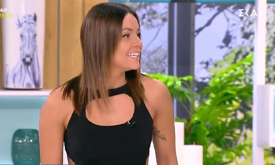 Η είσοδος της εντυπωσιακής Σοφιάνας στην εκπομπή της Μαρίας Μπακοδήμου