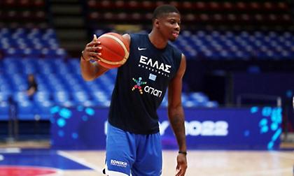 Κώστας Αντετοκούνμπο: «Δεν ξέρω αν ο Γιάννης είναι Ολυμπιακός-Πρότυπο οι Πρίντεζης, Μπατίστ, Χάινς»