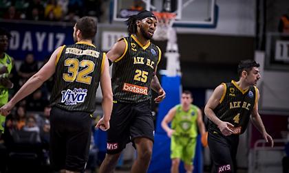 «Βασίλισσα» ΑΕΚ στην Προύσα, νίκησε ξανά την Τόφας και πέρασε στους «16» του BCL!