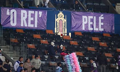 Μόνιμο θρόνο για τον Πελέ στο γήπεδό της παρουσίασε η Πατσούκα!